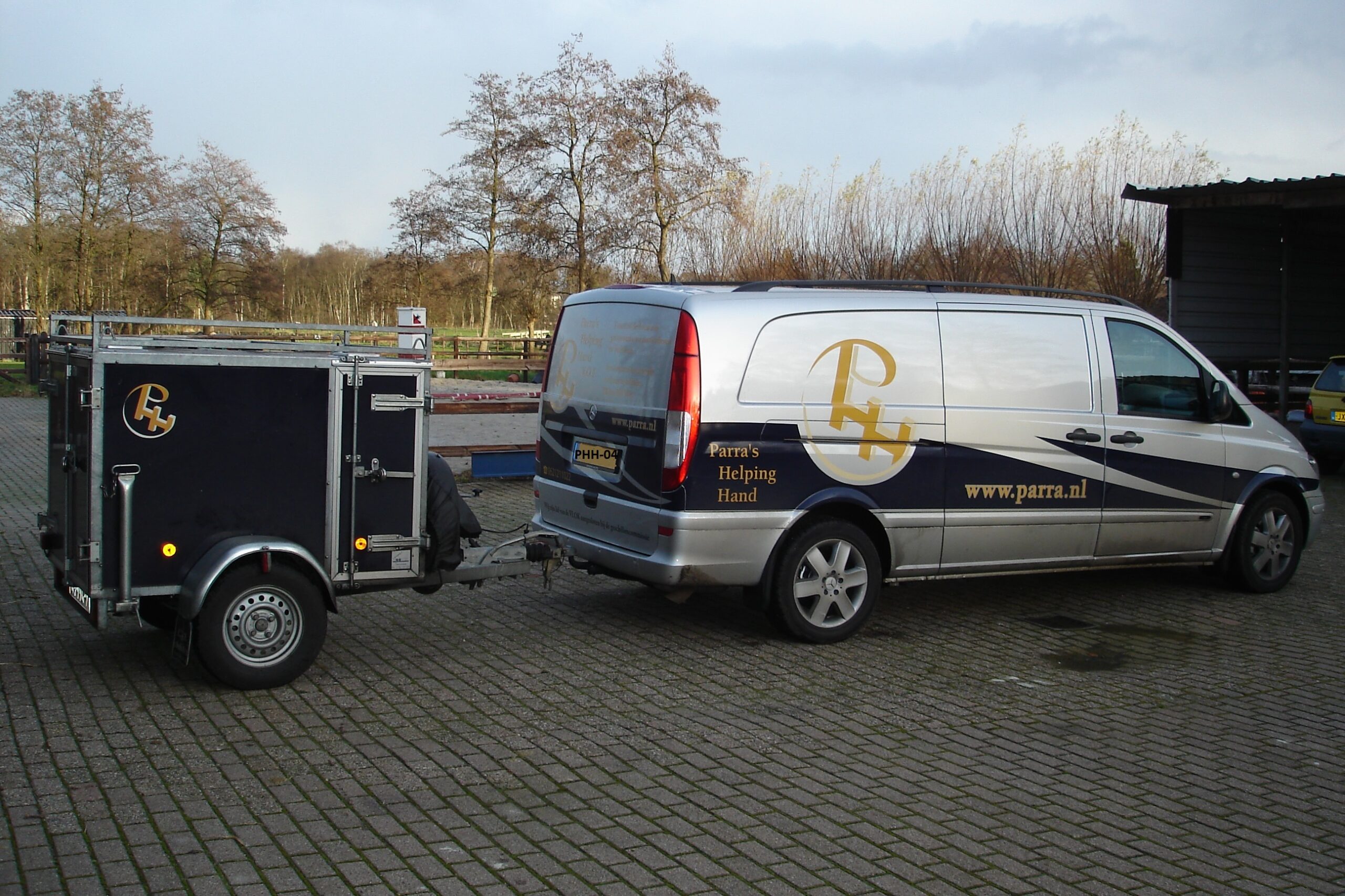 Vito PHH bij de werkplaats